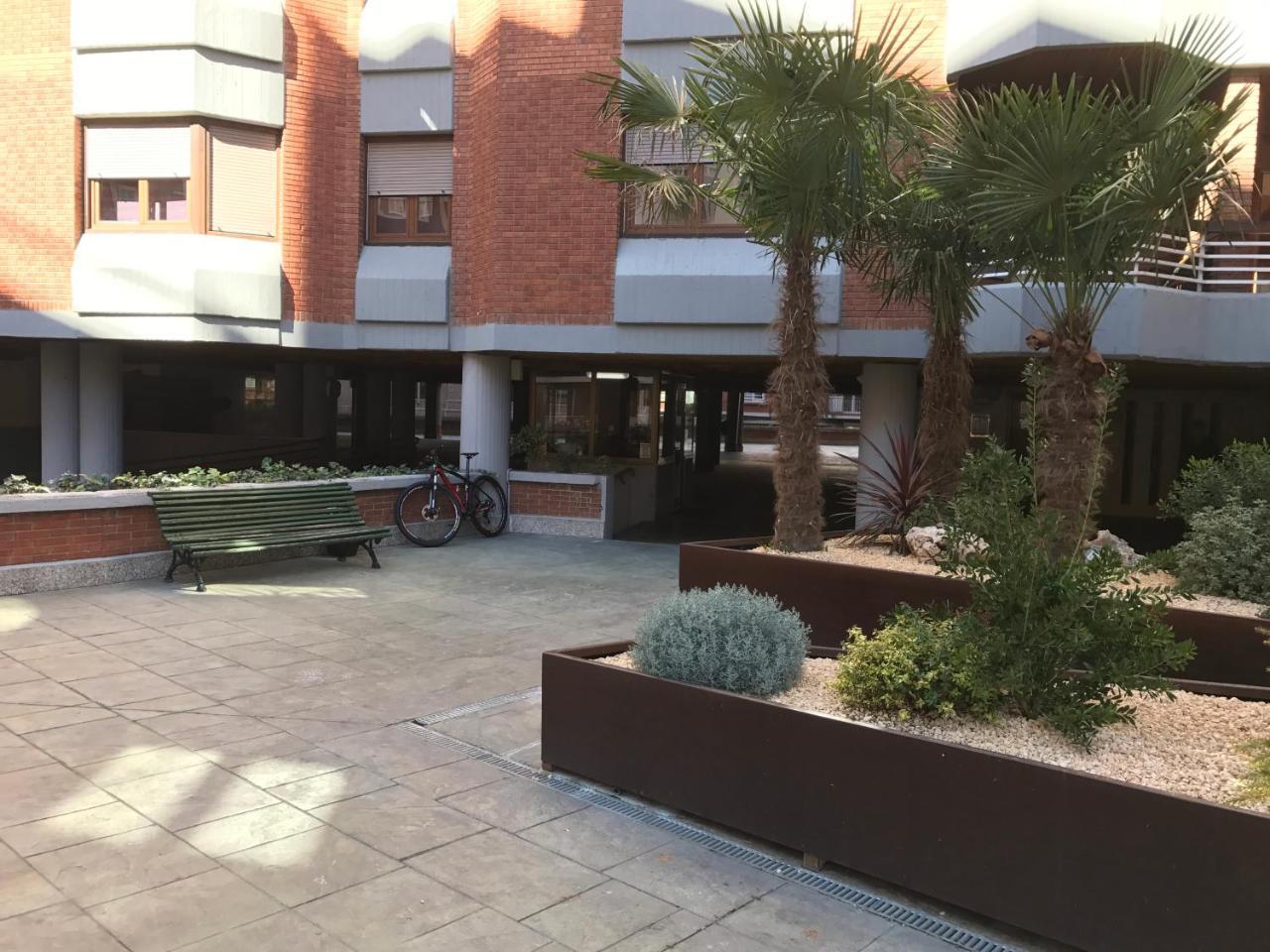 Pension Berceo Logroño Exterior foto
